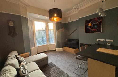 Southport Apartment | Louise Suite