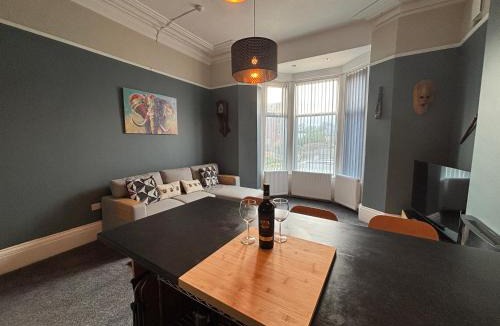 Southport Apartment | Louise Suite