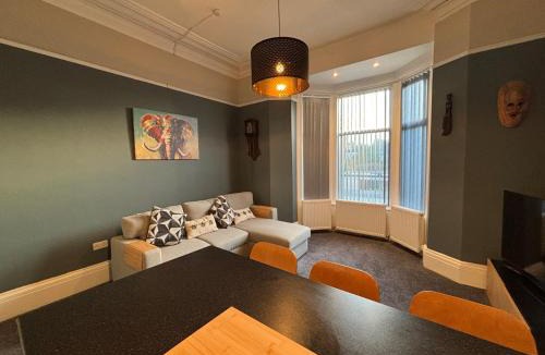 Southport Apartment | Louise Suite