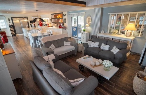 Pissos House | Louisiane Americaine - 14 pers - Swimming pool & Jacuzzi -