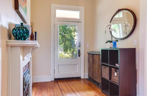 Old Louisville Apartment | Louisville Vacation Rental 2 Mi to Churchill Downs