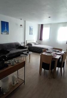 Lourdes Apartment | Lourdes grand studio classé 2 étoiles de 1 à 4 personnes