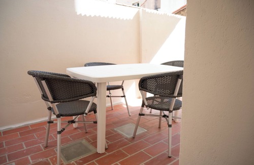 Beziers City Centre Apartment | Loustalot - Bright 3-bedroom family apartment 70m2