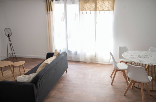 Beziers City Centre Apartment | Loustalot - Bright 3-bedroom family apartment 70m2