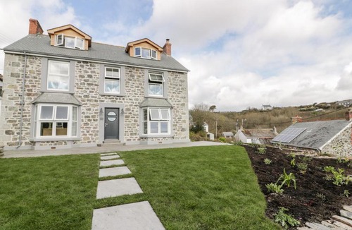 Cadgwith House | Louvain