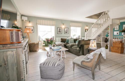 Cadgwith House | Louvain