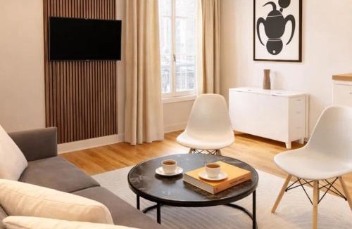 Quartier Sainte-Avoye Apartment | Louvre - Premium apartment for 4