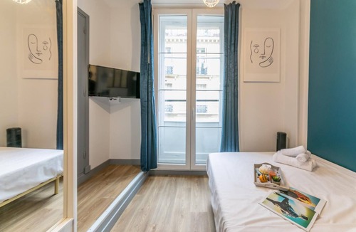 Palais-Royal Apartment | Louvre - Richelieu 210: cosy flat for 2