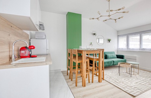 Louvres Apartment | Louvres Elegance / Netflix / Roissy CDG