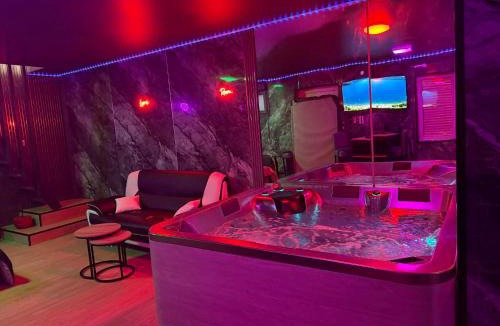 Thun-Saint-Martin Hotel | Love And Spa