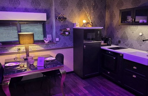 Argentre-du-Plessis Apartment | Love gite with swim spa and naughty space