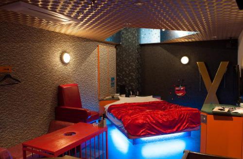 Linglestown Hotel | Love hotel