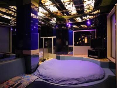 Linglestown Hotel | Love hotel
