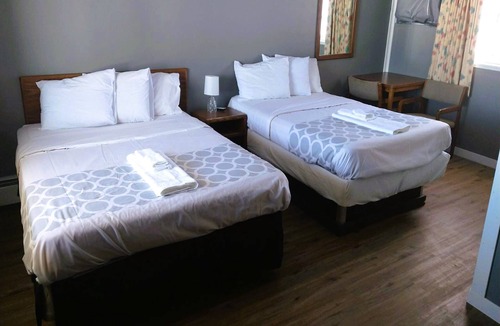 Shoshoni Hotel | Love Hotels Desert Inn & RV by OYO at Boysen Wind River WY