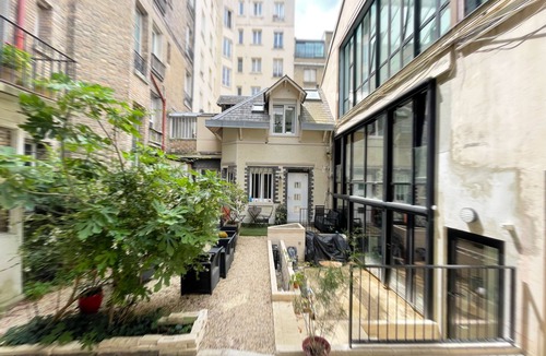 Quartier de la Maison-Blanche House | Love House - Real Parisian house and courtyard