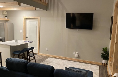 Tyler Cabin | Love is ALL you Need! BRAND New secluded Cabin.