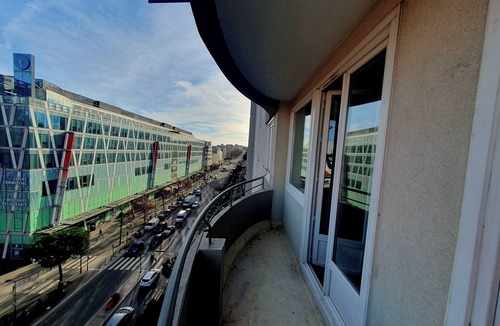 Le Kremlin-Bicetre Apartment | Love Paris