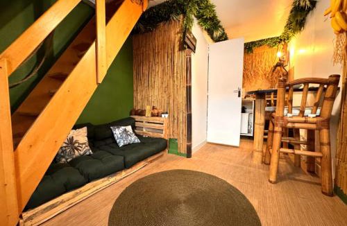 Souppes-sur-Loing Apartment | Love room Évasion tropicale