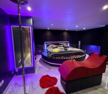 Quartier Capuche-Allies Apartment | Love Room Attitude