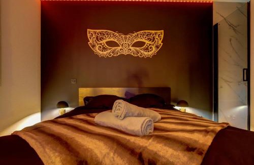 Aucamville Apartment | Love Room - Balnéo - Insolite- Détente