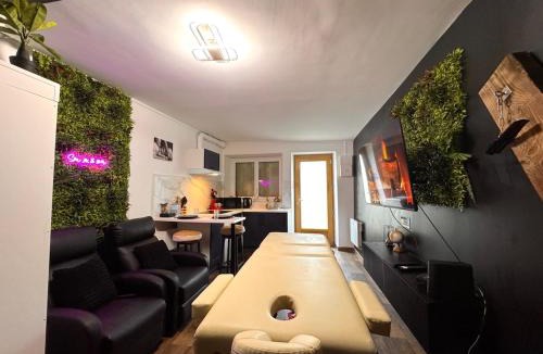 Souppes-sur-Loing Apartment | Love Room Duplex Balnéo, Ambiance Intime