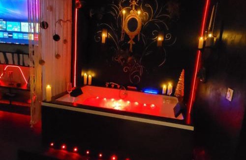 Magny Apartment | love room espace détente