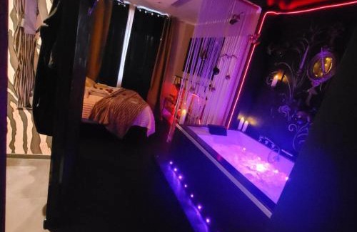 Magny Apartment | love room espace détente