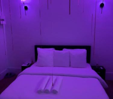 Malesherbes Apartment | LOVE ROOm