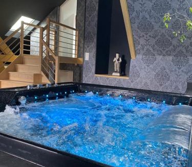 Loguivy House | Love Room