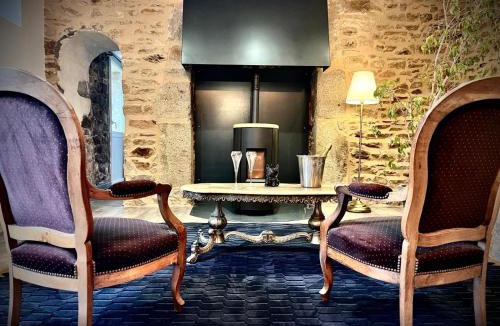 Loguivy House | Love Room