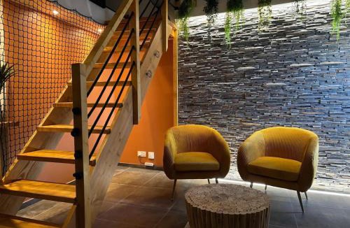 Robins Bay House | Love room