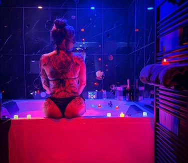 Bourgneuf-en-Retz House | Love Room, Gîte 4 étoiles, 50 Nuances Romantiques