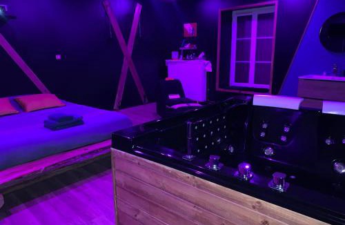 Vecqueville House | Love-room l'eden du Désir