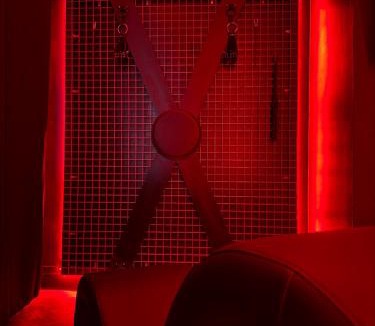 Gare-Jouvenet Apartment | Love Room, L'interdit