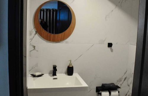 Rive-de-Gier House | Love room le belka