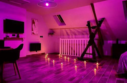 Chateau-Landon Apartment | Love Room Le Chalet/Jacuzzi/Sauna