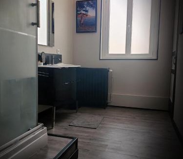 Bolbec Hotel | Love Room LE DONJON BDSM