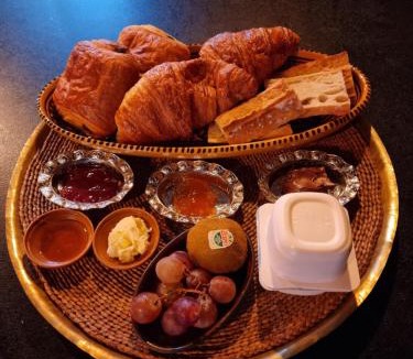 Darnetal Bed & Breakfast | Love room, Les nuitées secrètes de Rouen