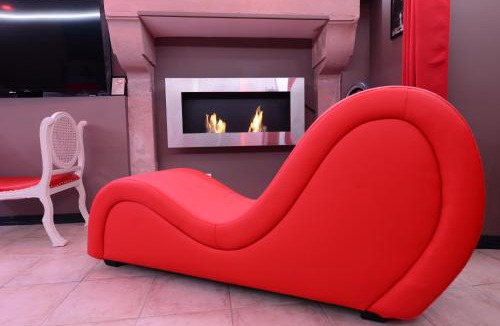 Auge House | Love Room "Les Secrets de Winna"