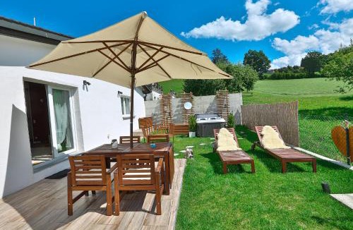 Siviriez House | Love room romantique avec jardin et Jacuzzi