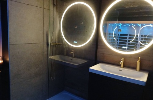 Betschdorf Apartment | Love Room SAPHIR