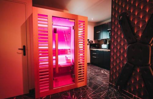 Broglie Apartment | Love room, sauna et jacuzzi