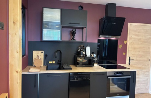 La Chaussee House | Love-room Tentation-breakfast included