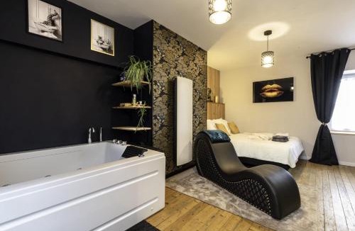 Troarn House | Love Room Troarn - La Discrète