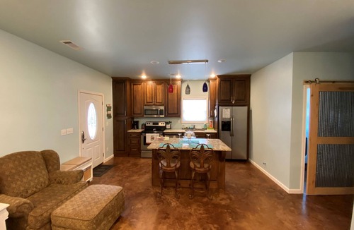 Paragould Cabin | Love Shack
