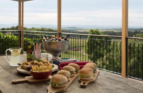 Lovedale House | Lovedale Harvest Views House