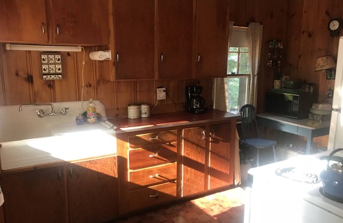 Sanbornville Cottage | Lovell Lake Rustic Camp w/200' Private Waterfront