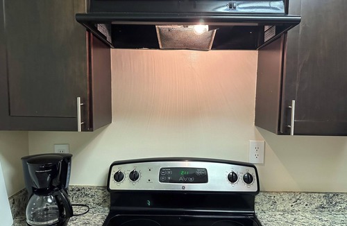 Germantown Apartment | Lovely 1/1 Getaway