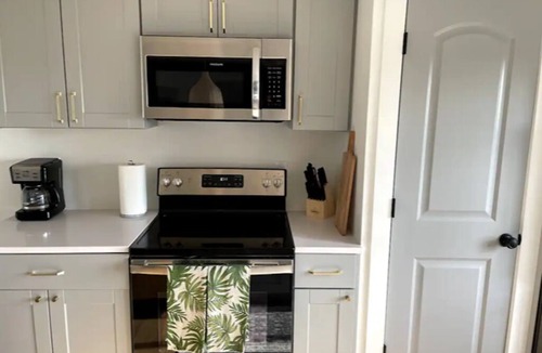 Cottonwood Heights Apartment | Lovely 1-Bdrm Apt w/Hot Tub - 5 mins from Canyons