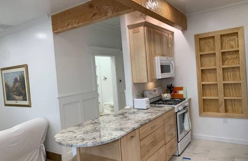 Cheyenne Apartment | Lovely 1 bdrm 3 blocks from hospital